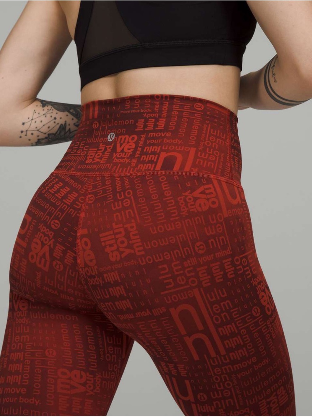Lululemon Wunder Train High-Rise Tight 25"
Lululemon Ombre Red Multi
Size 8 - Picture 3 of 7
